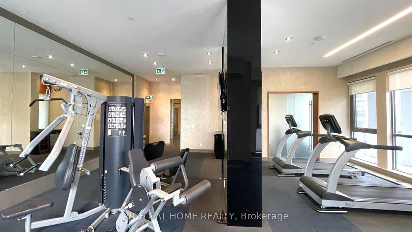 15 Zorra Street, Unit 1807 thumbnail 30
