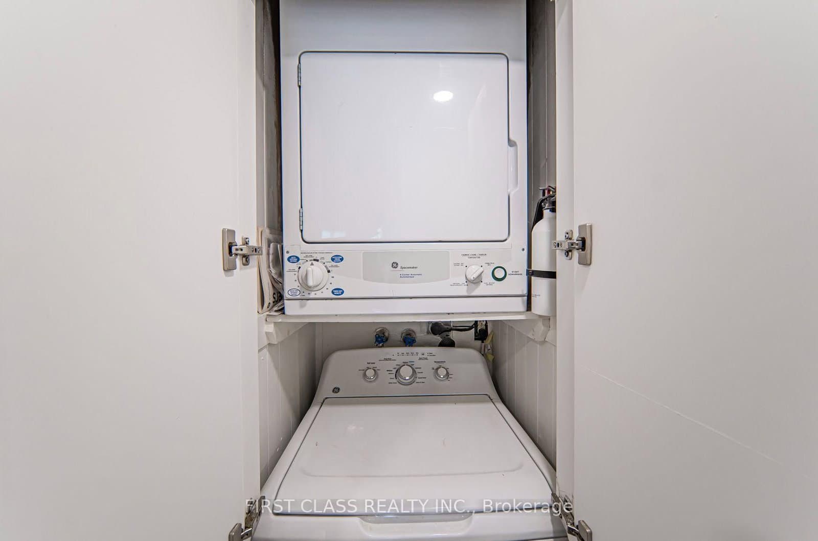 2091 Hurontario Street, Unit 810 thumbnail 17