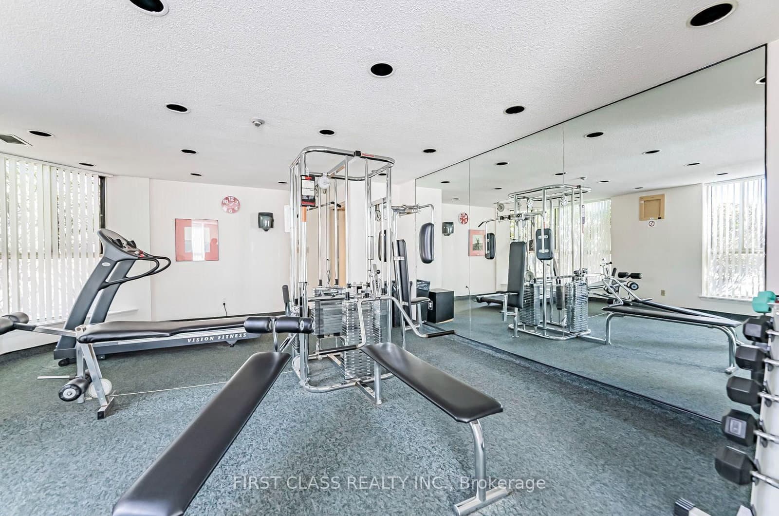 2091 Hurontario Street, Unit 810 thumbnail 25
