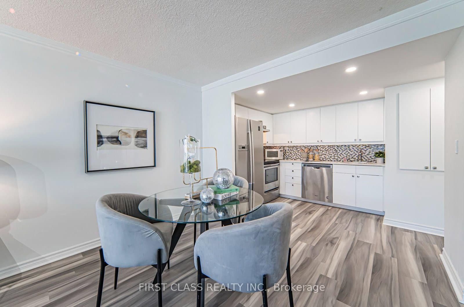 2091 Hurontario Street, Unit 810 thumbnail 6