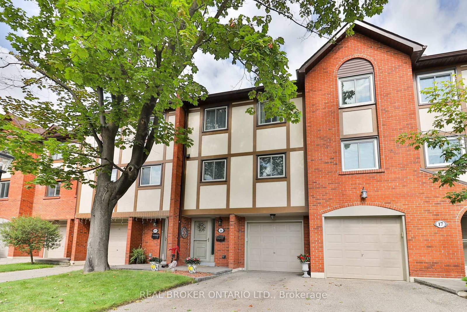 1764 Rathburn Road E, Unit 16 - Image 1