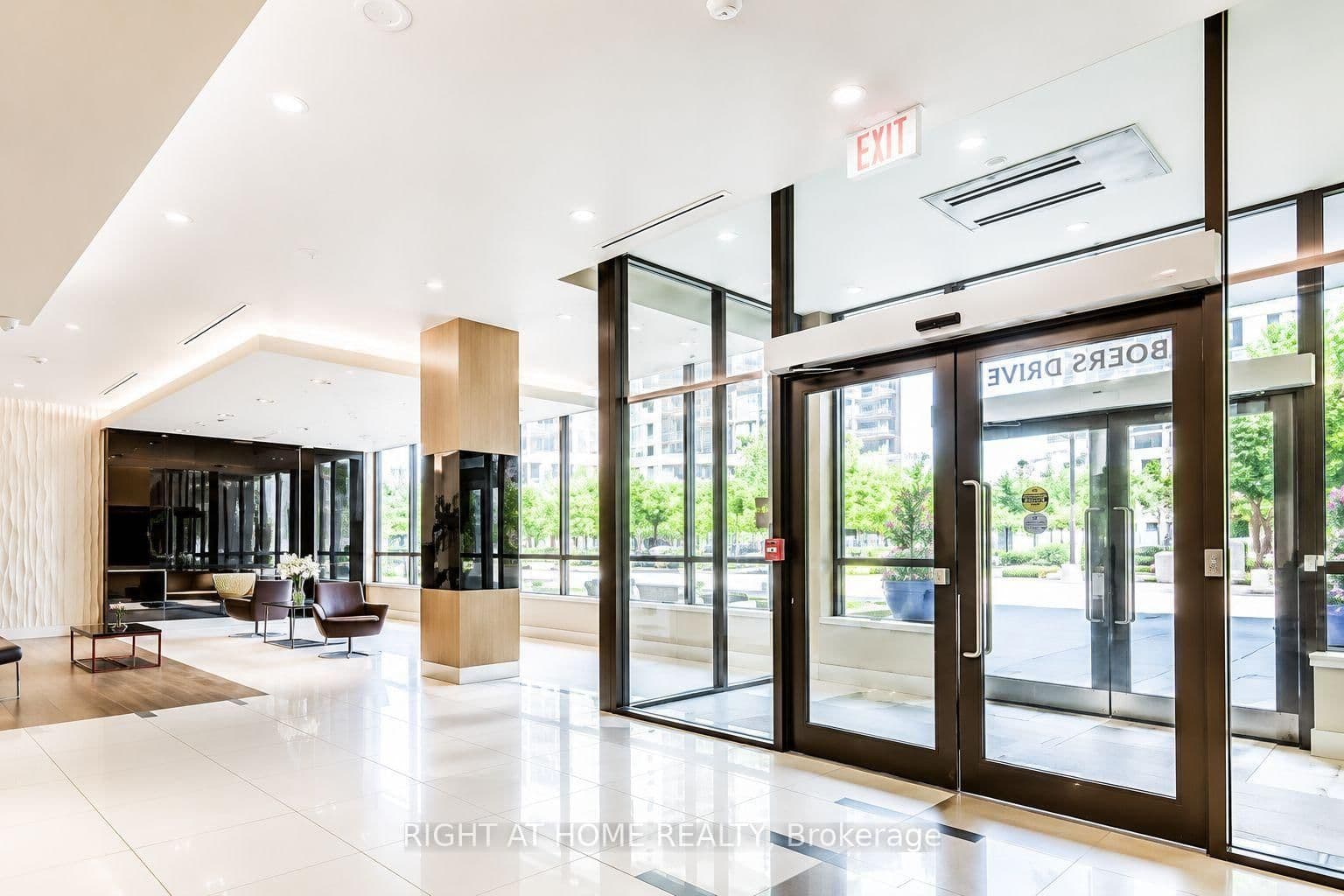 1 De Boers Drive, Unit 608 thumbnail 3