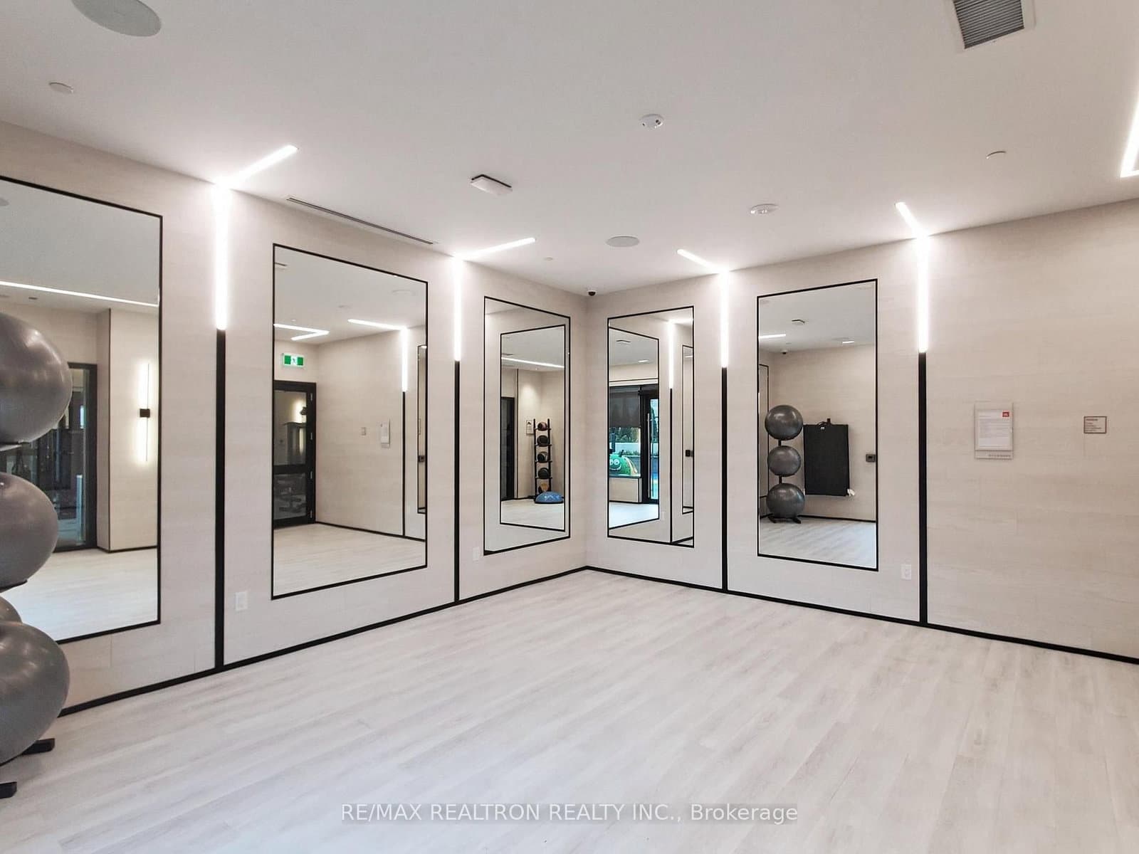 10 Eva Road, Unit 1705 thumbnail 46