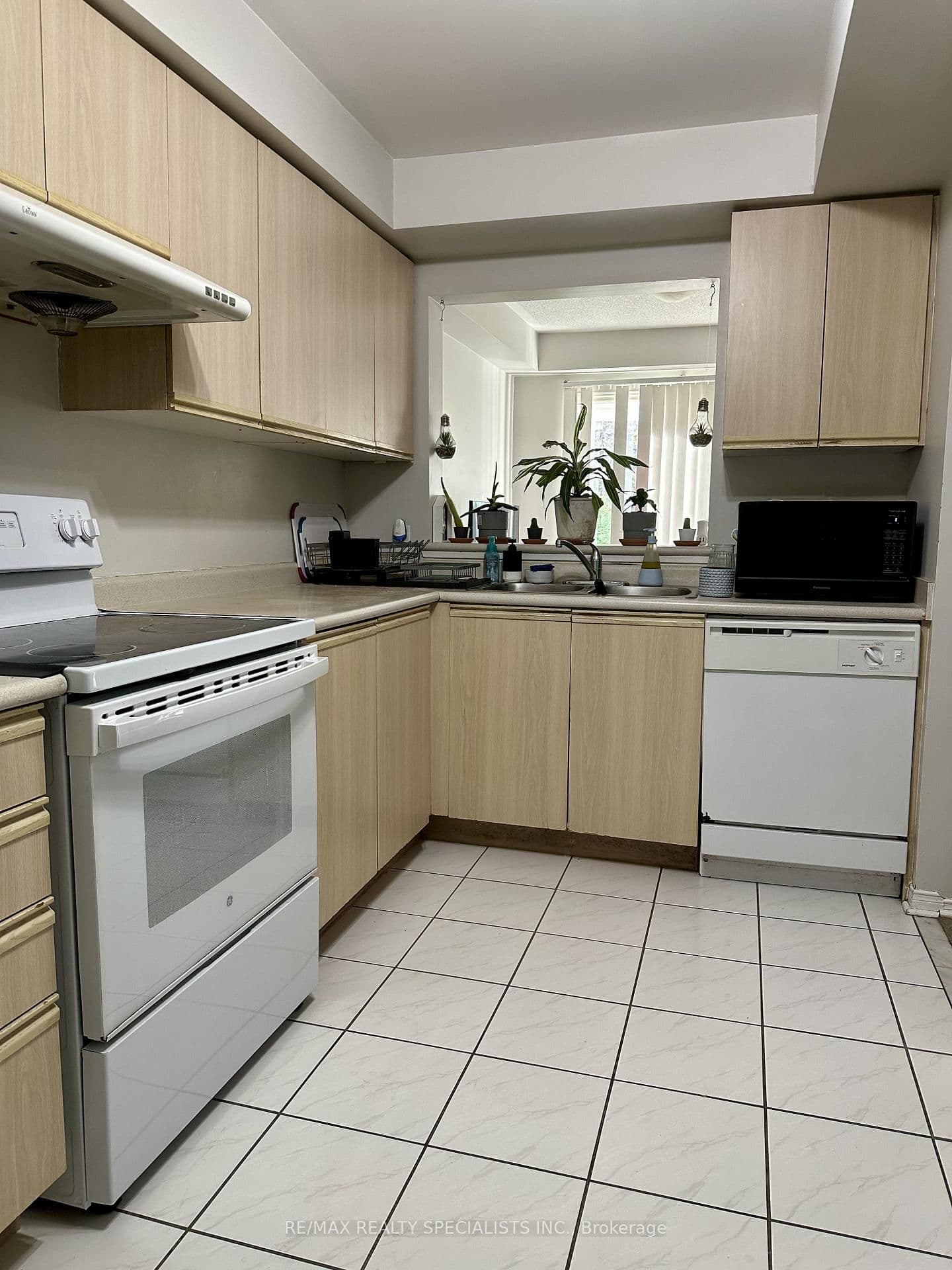 190 Forum Drive, Unit 85 thumbnail 4