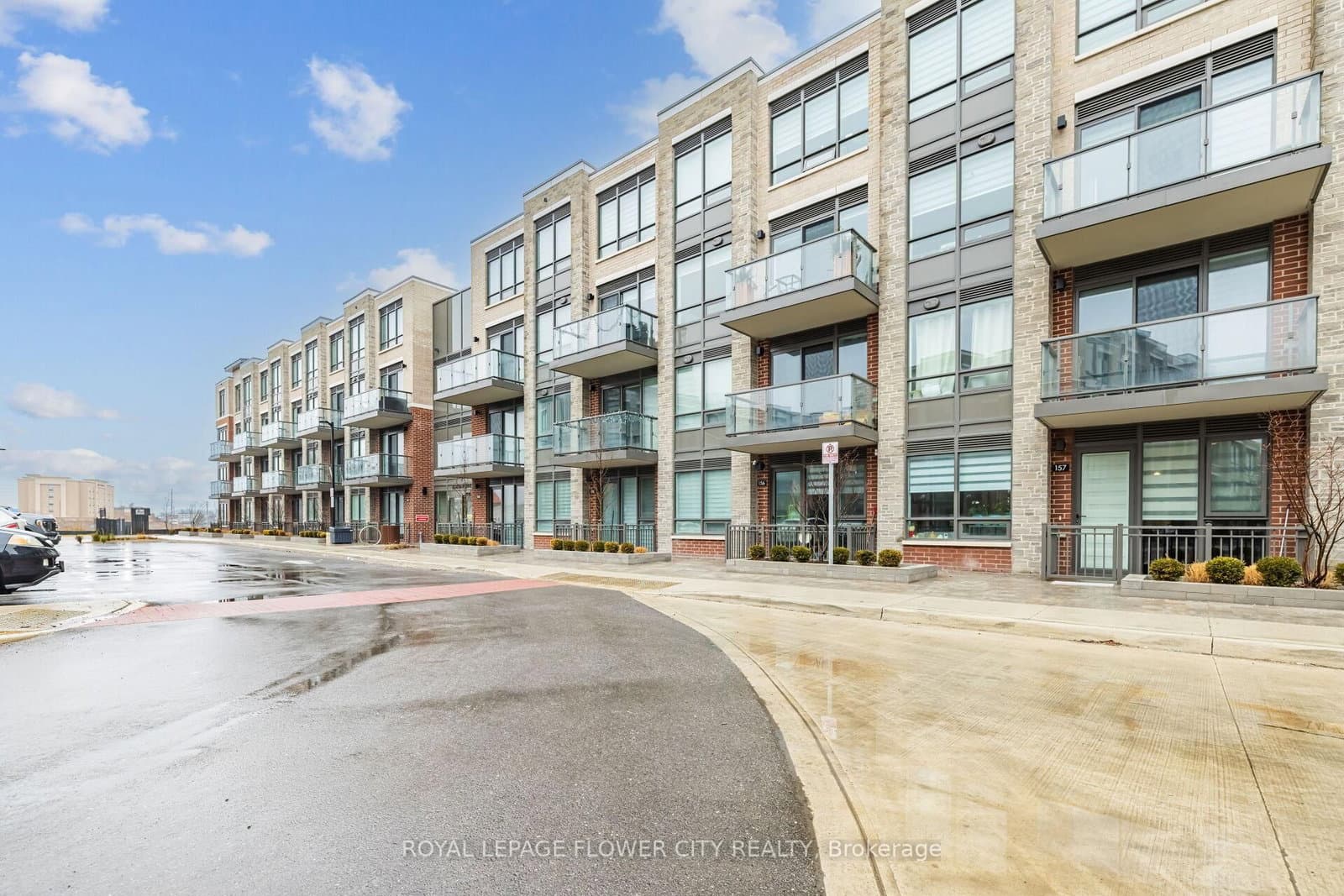 65 Attmar Drive E, Unit 269 thumbnail 4