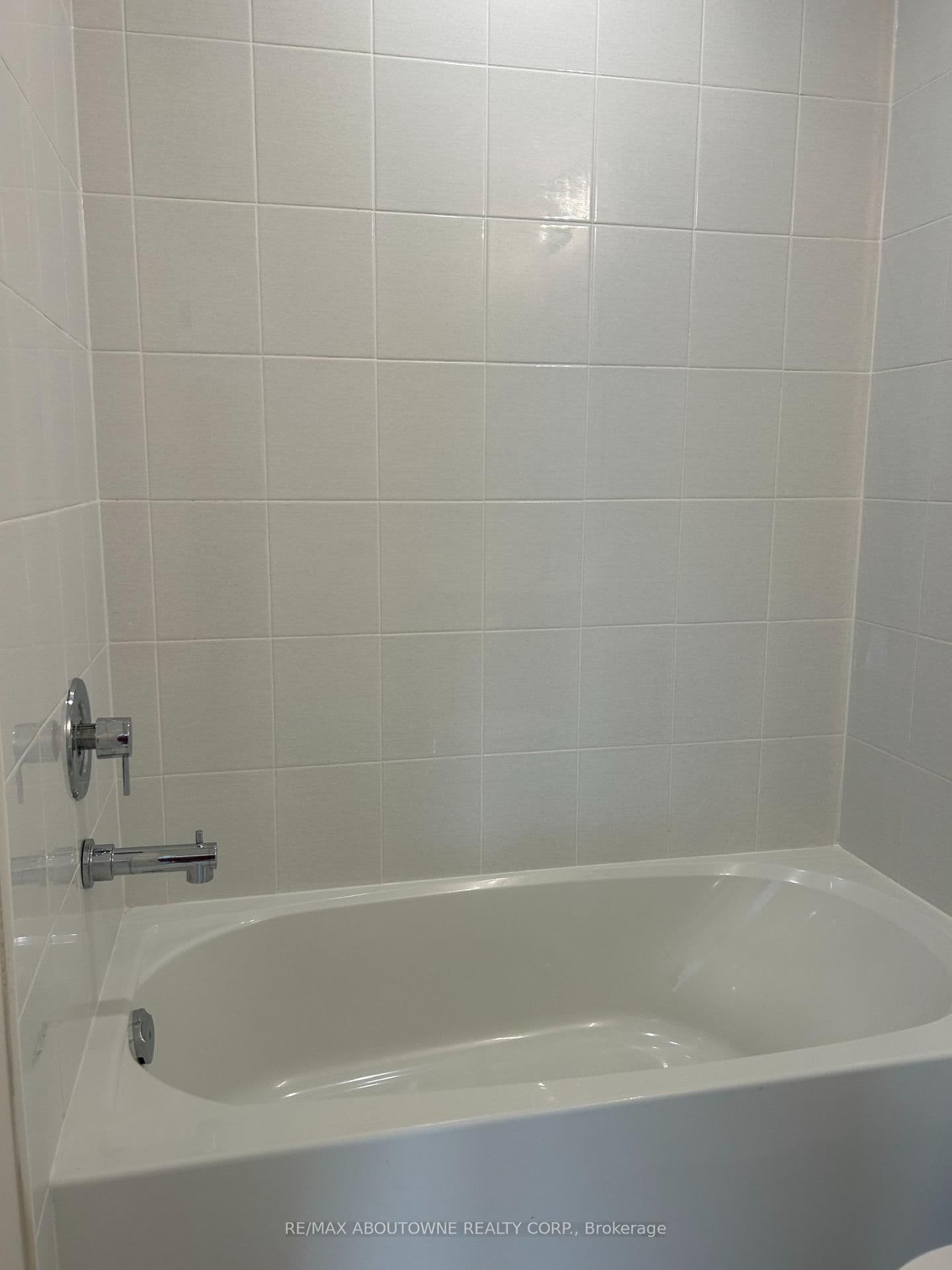 1581 Rose Way, Unit 106 thumbnail 16