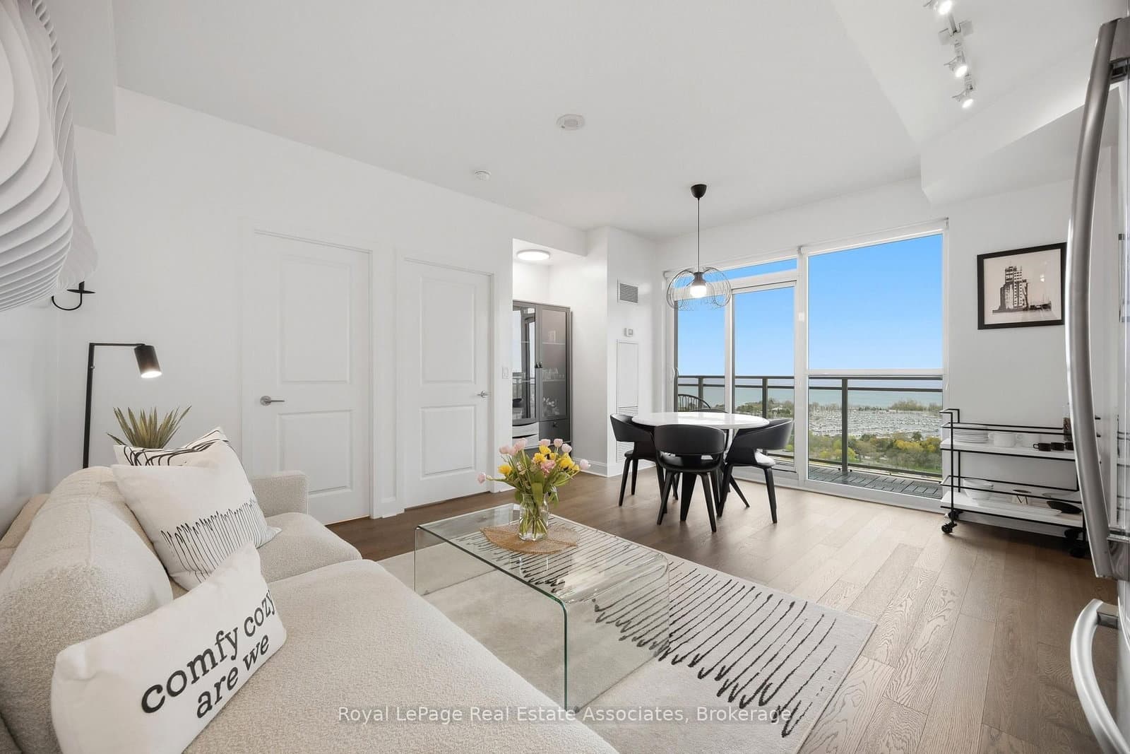 33 Shore Breeze Drive, Unit 2301 thumbnail 10