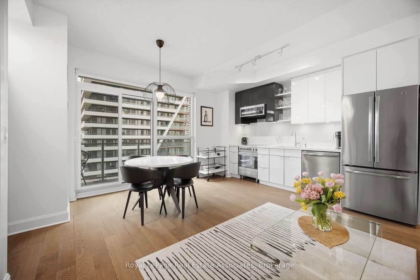 33 Shore Breeze Drive, Unit 2301 thumbnail 11
