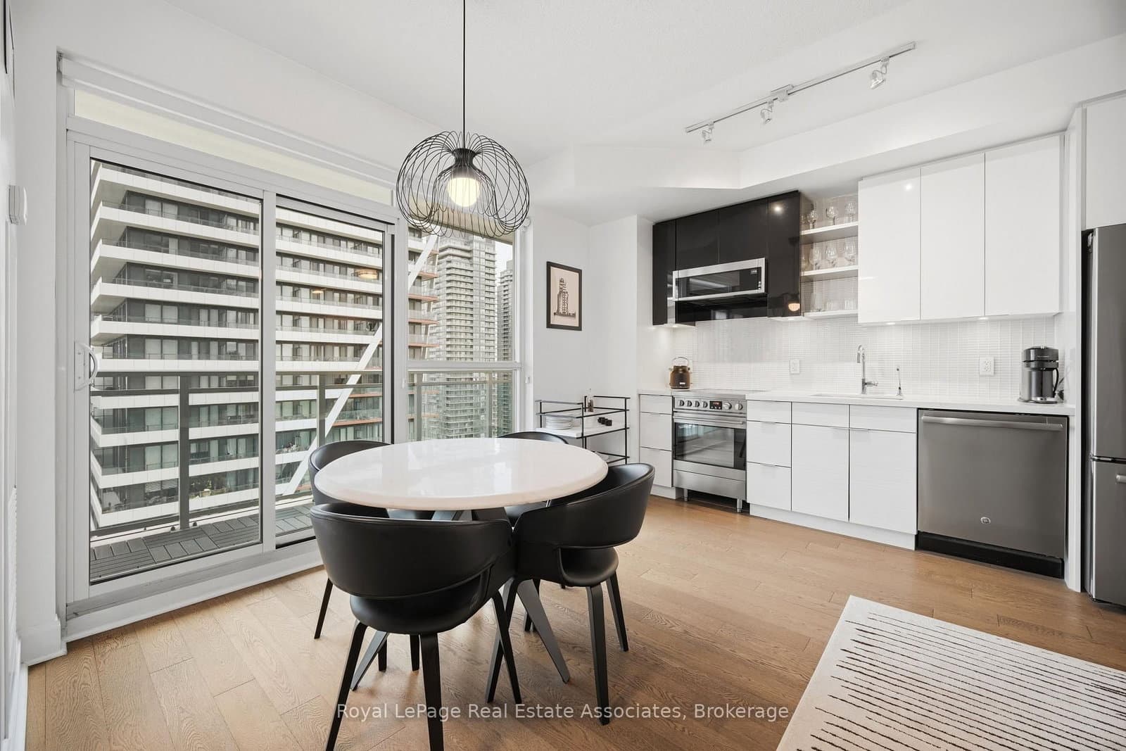 33 Shore Breeze Drive, Unit 2301 thumbnail 15
