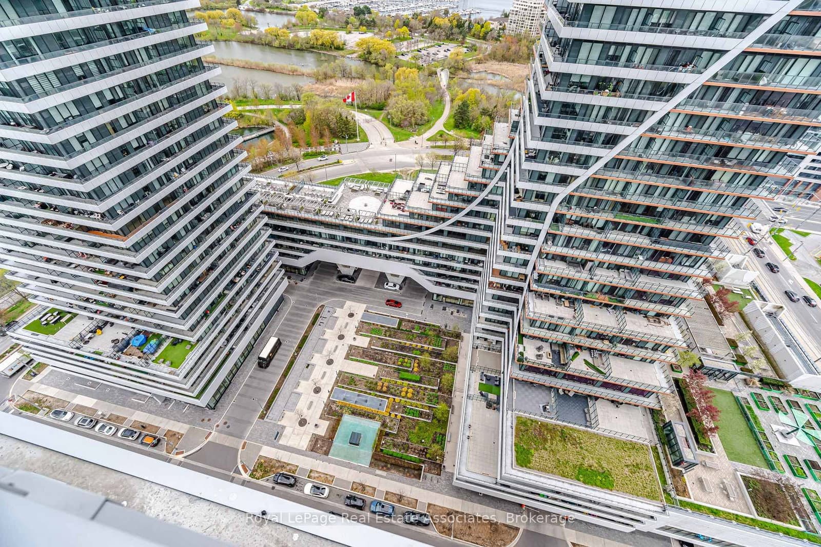 33 Shore Breeze Drive, Unit 2301 thumbnail 33