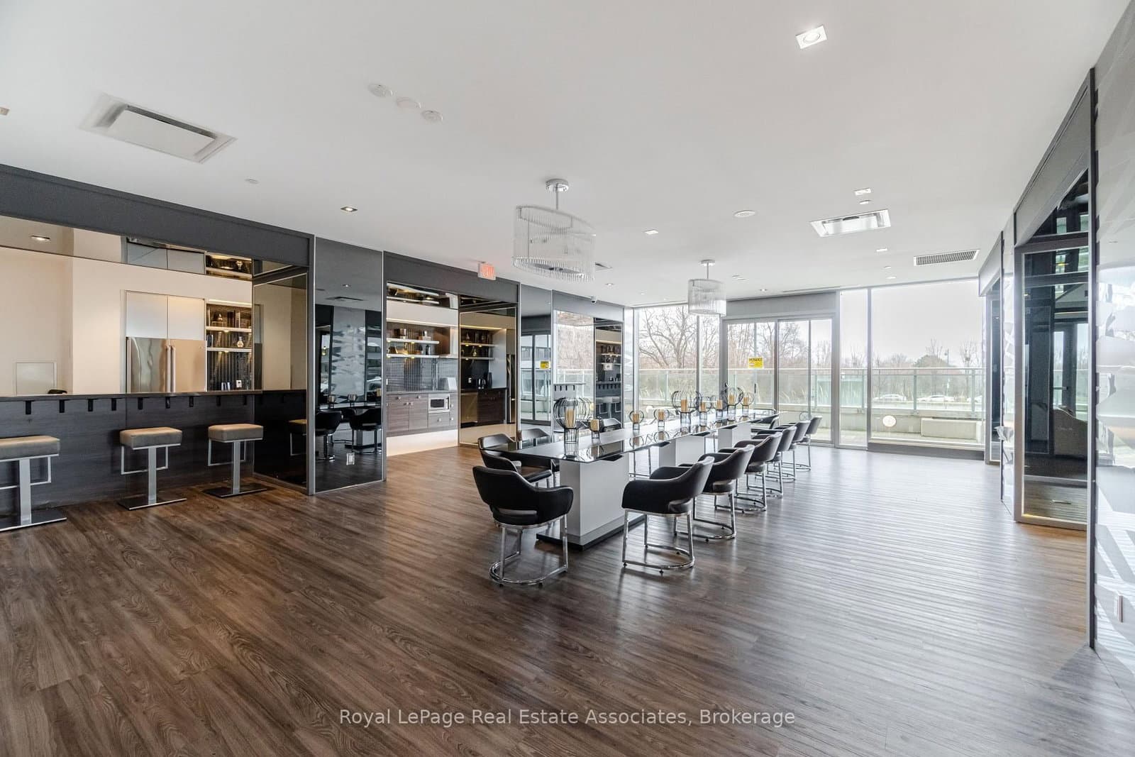 33 Shore Breeze Drive, Unit 2301 thumbnail 37