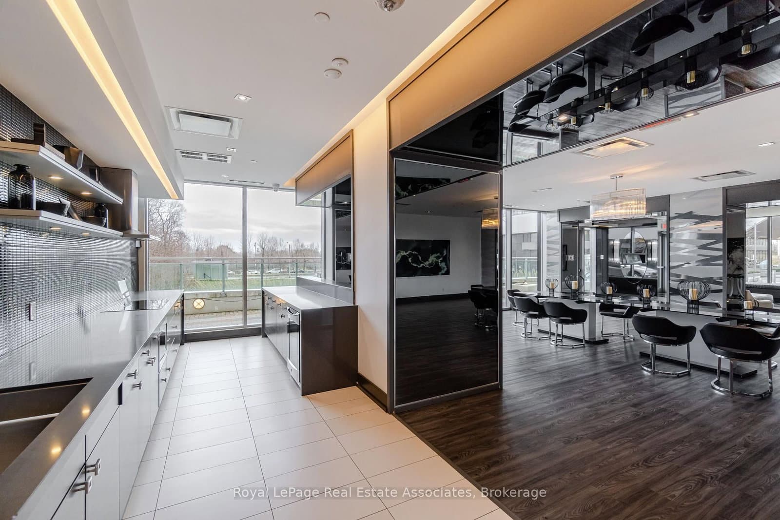 33 Shore Breeze Drive, Unit 2301 thumbnail 38