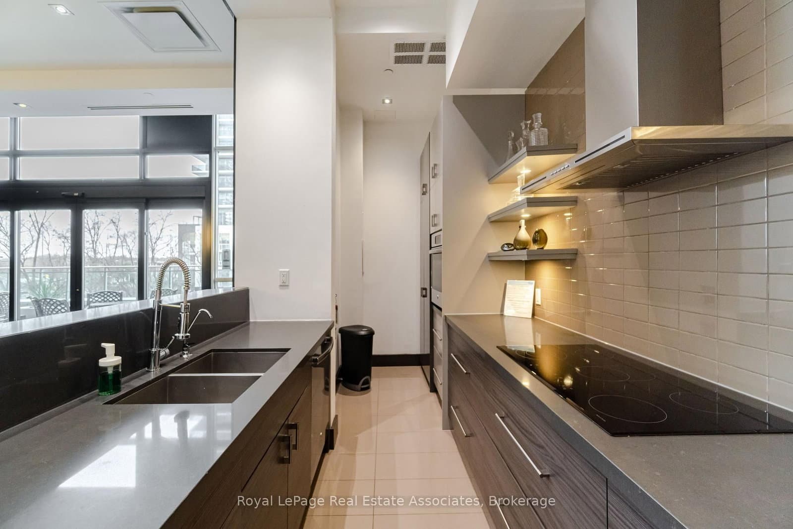 33 Shore Breeze Drive, Unit 2301 thumbnail 45