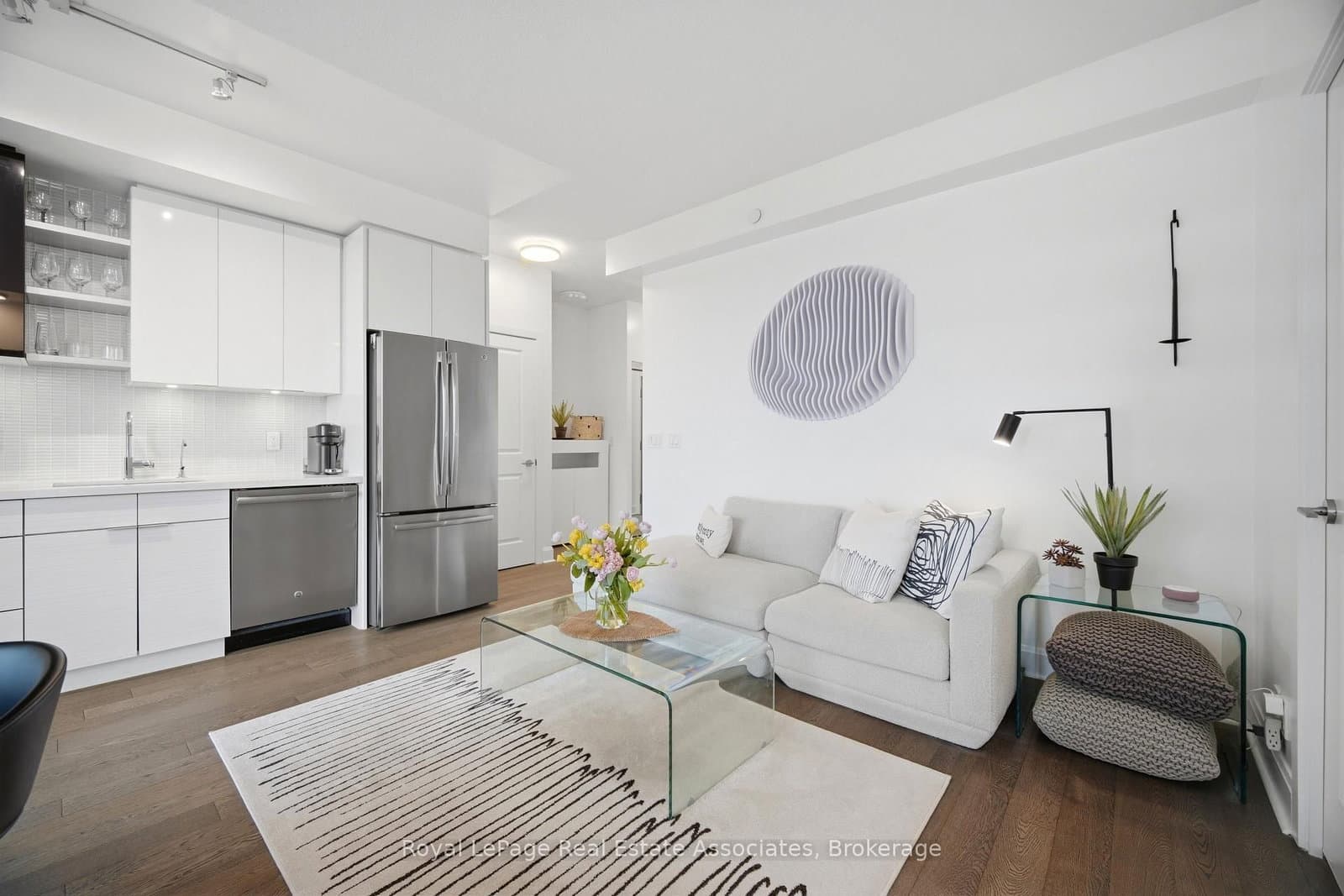 33 Shore Breeze Drive, Unit 2301 thumbnail 8