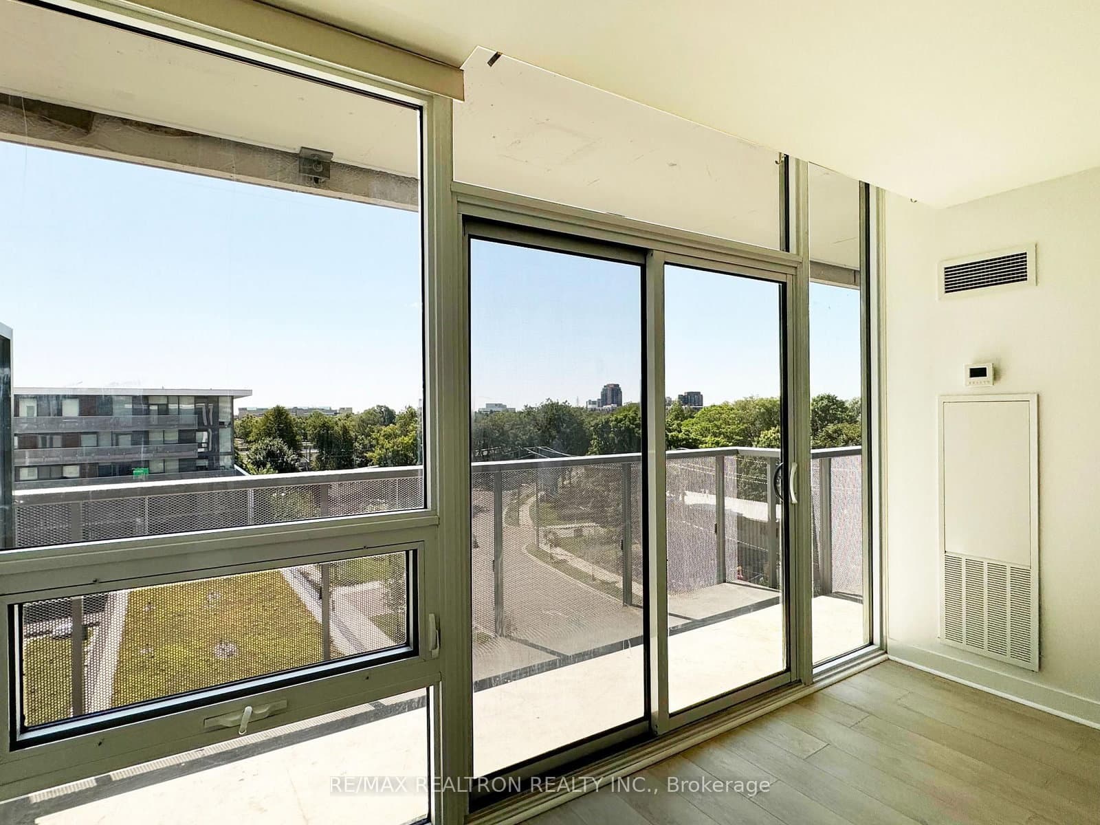 160 Flemington Road, Unit 715 thumbnail 20