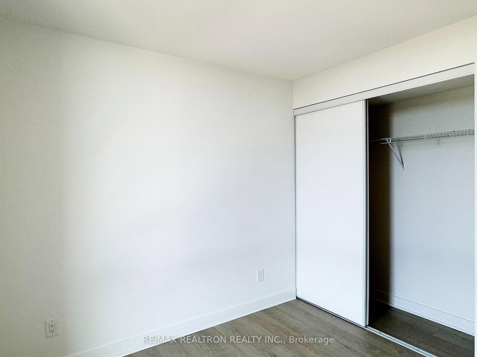 160 Flemington Road, Unit 715 thumbnail 9