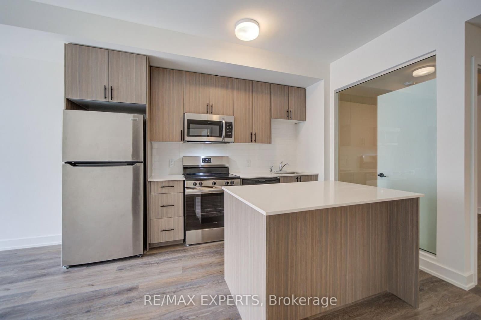 2475 Old Bronte Road, Unit 517 thumbnail 11