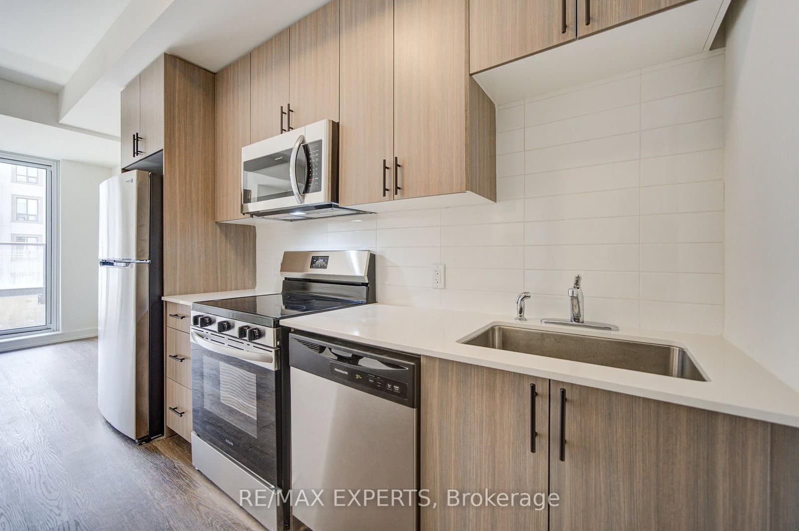 2475 Old Bronte Road, Unit 517 thumbnail 12