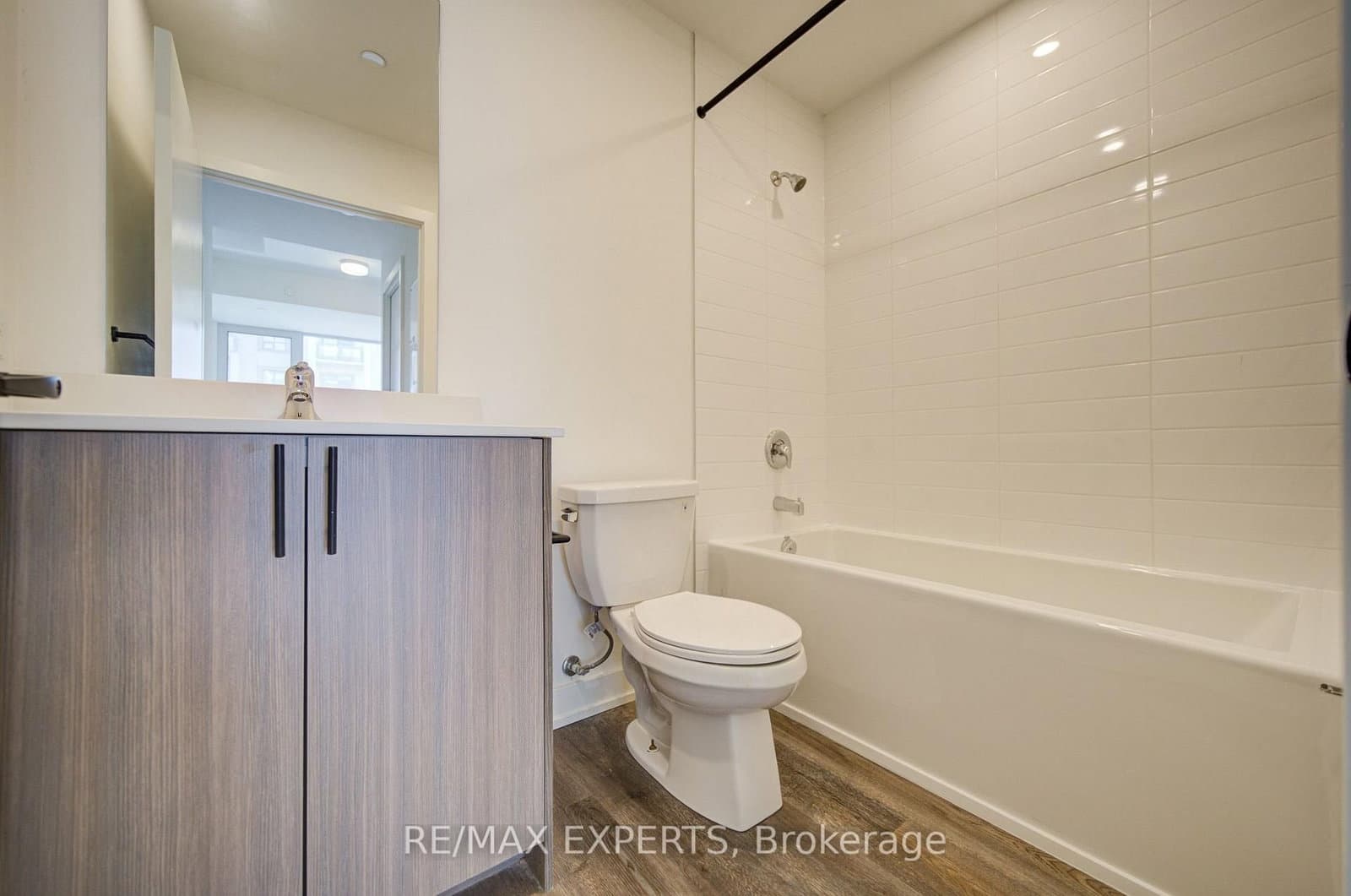 2475 Old Bronte Road, Unit 517 thumbnail 20