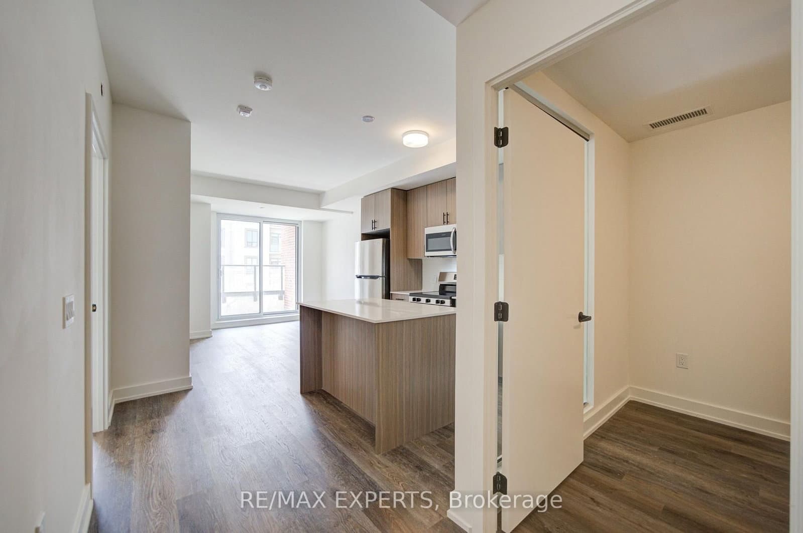 2475 Old Bronte Road, Unit 517 thumbnail 8