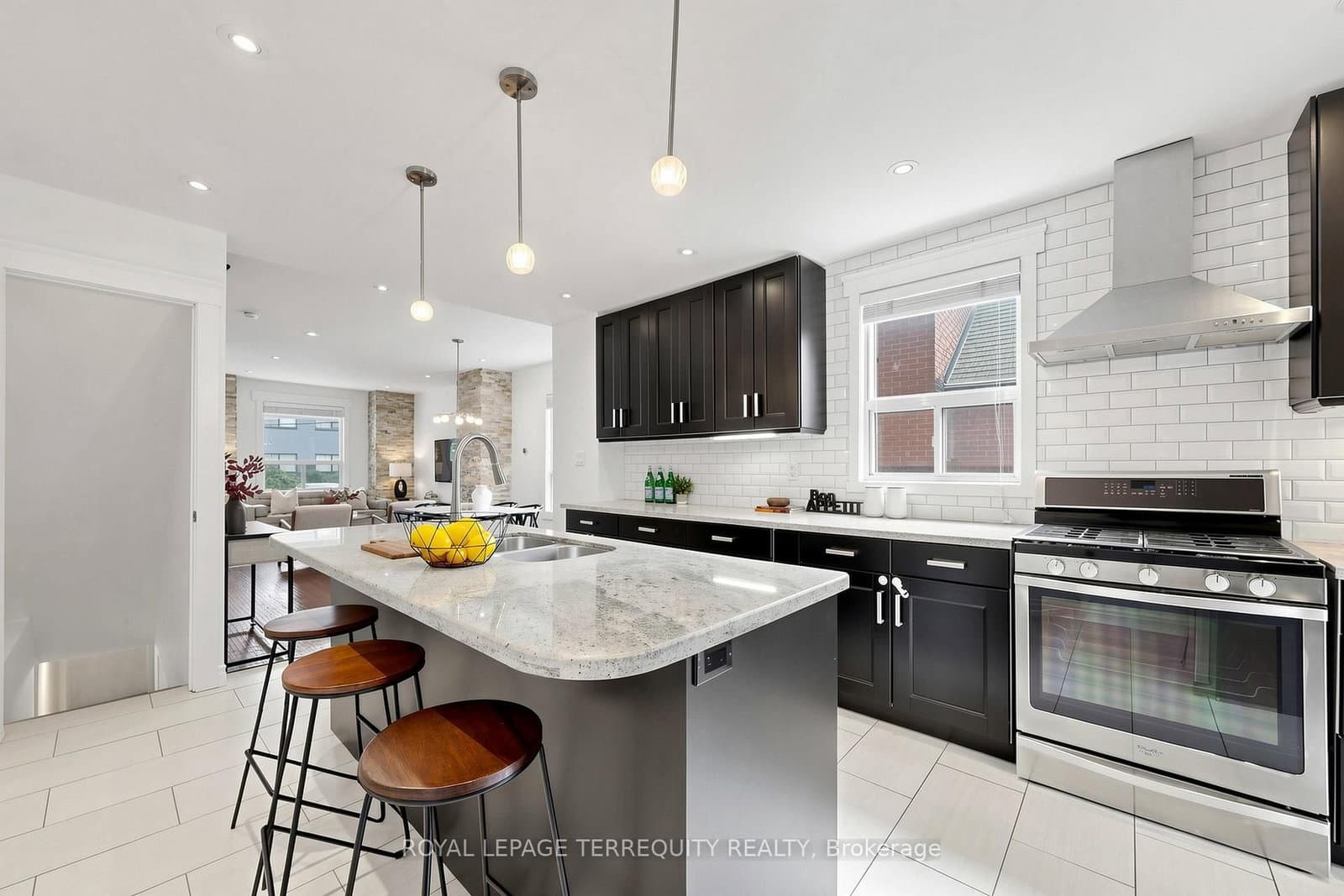 150 Osler Street thumbnail 11