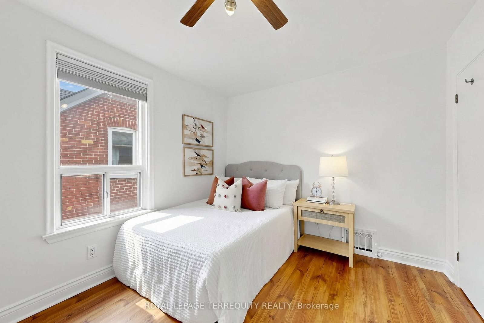 150 Osler Street thumbnail 16