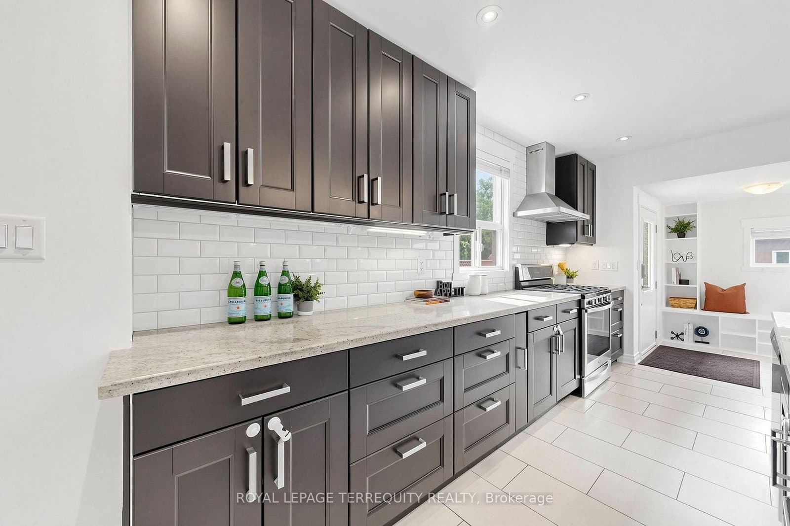 150 Osler Street thumbnail 9