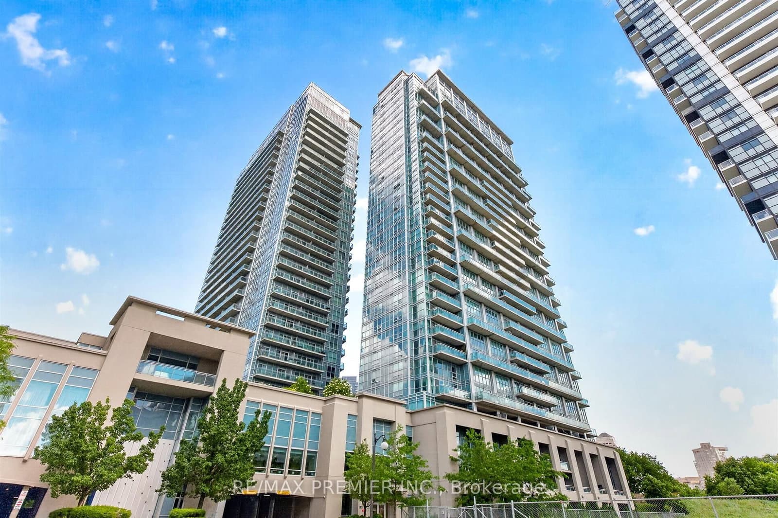 165 Legion Road N, Unit 2133 - Image 1