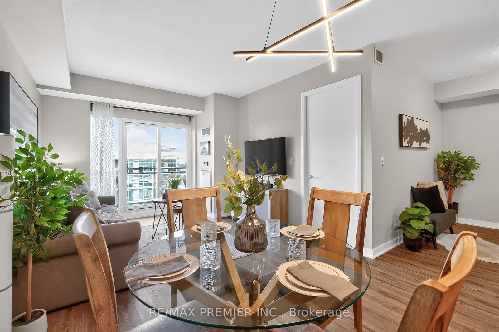 165 Legion Road N, Unit 2133 thumbnail 15