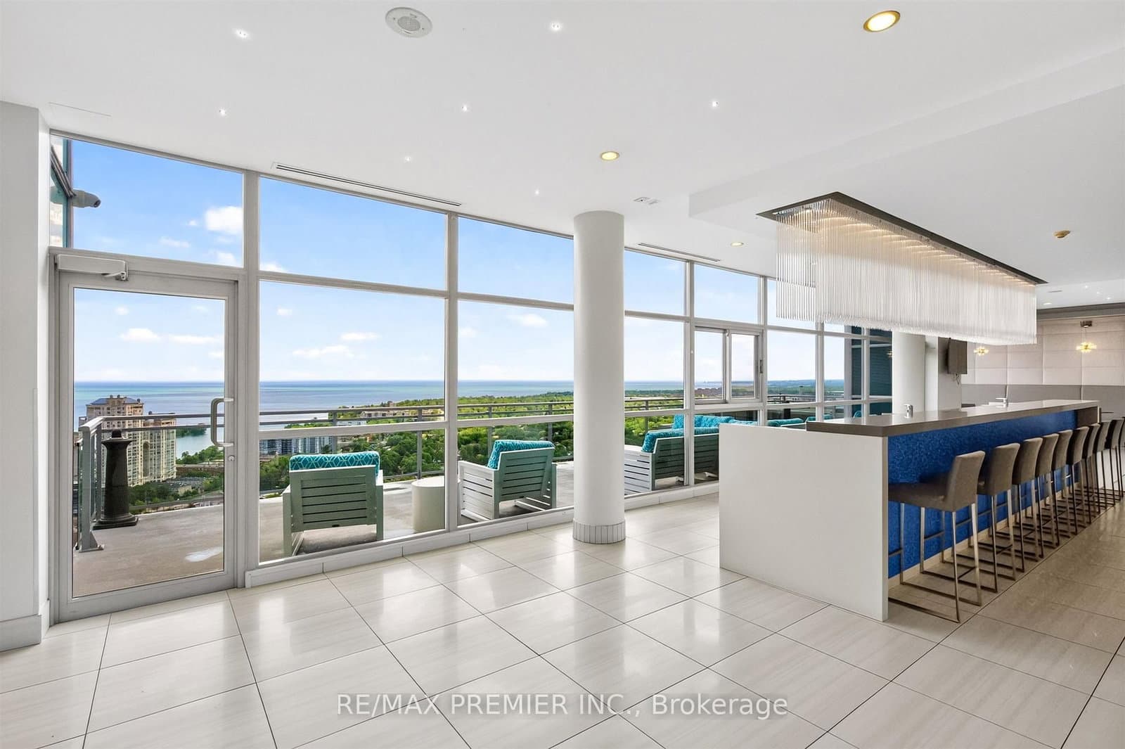 165 Legion Road N, Unit 2133 thumbnail 20
