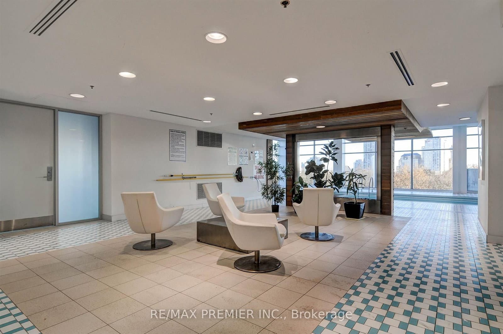 165 Legion Road N, Unit 2133 thumbnail 26
