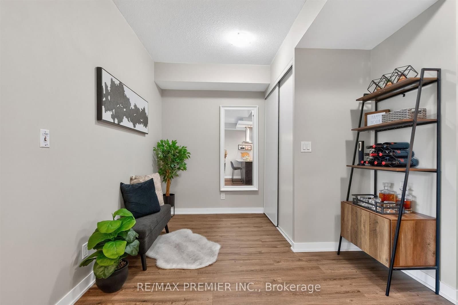 165 Legion Road N, Unit 2133 thumbnail 5