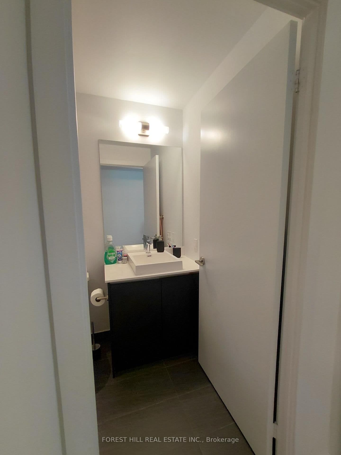 251 Manitoba Street, Unit 2108 thumbnail 4