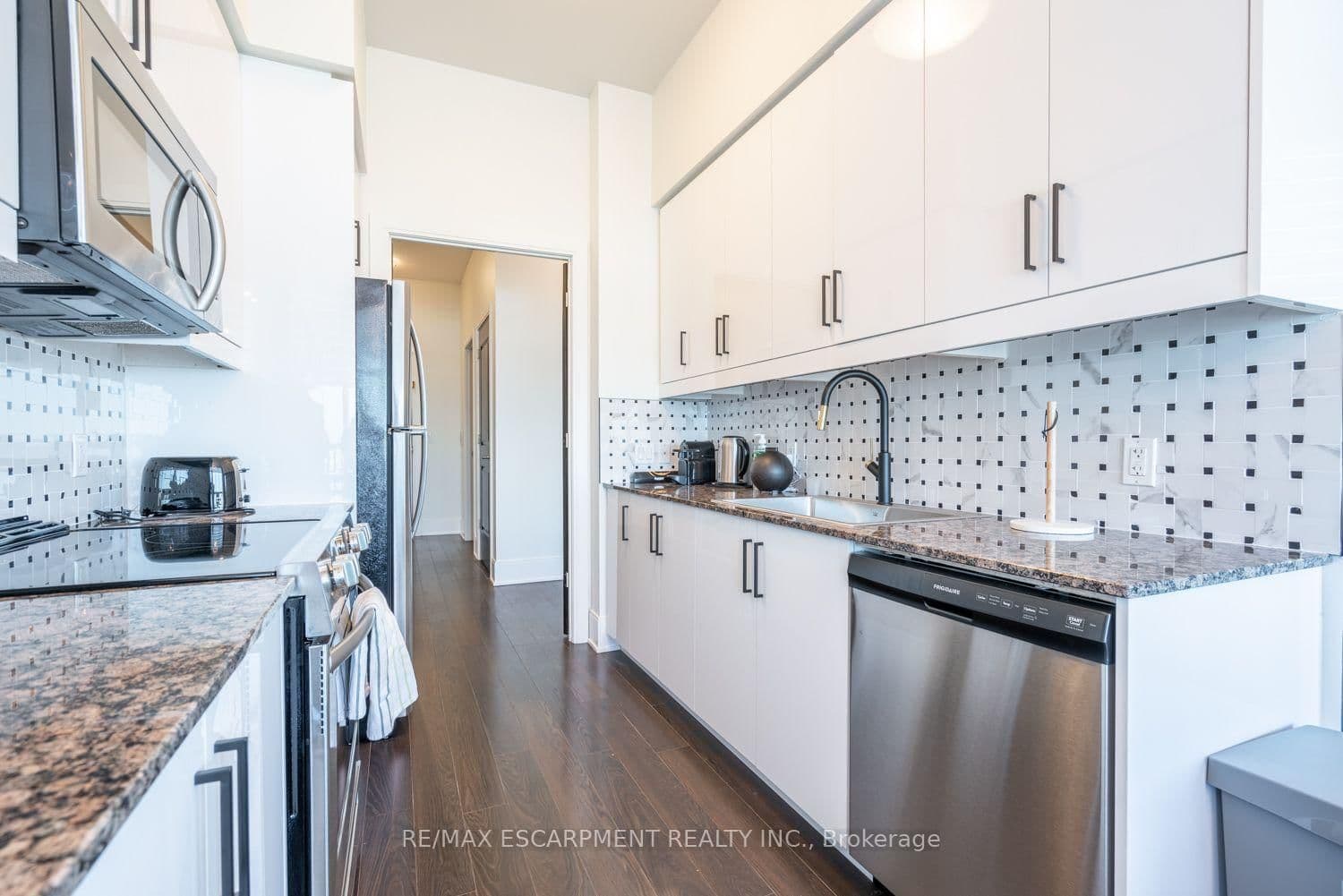 330 Burnhamthorpe Road, Unit PH5 thumbnail 16