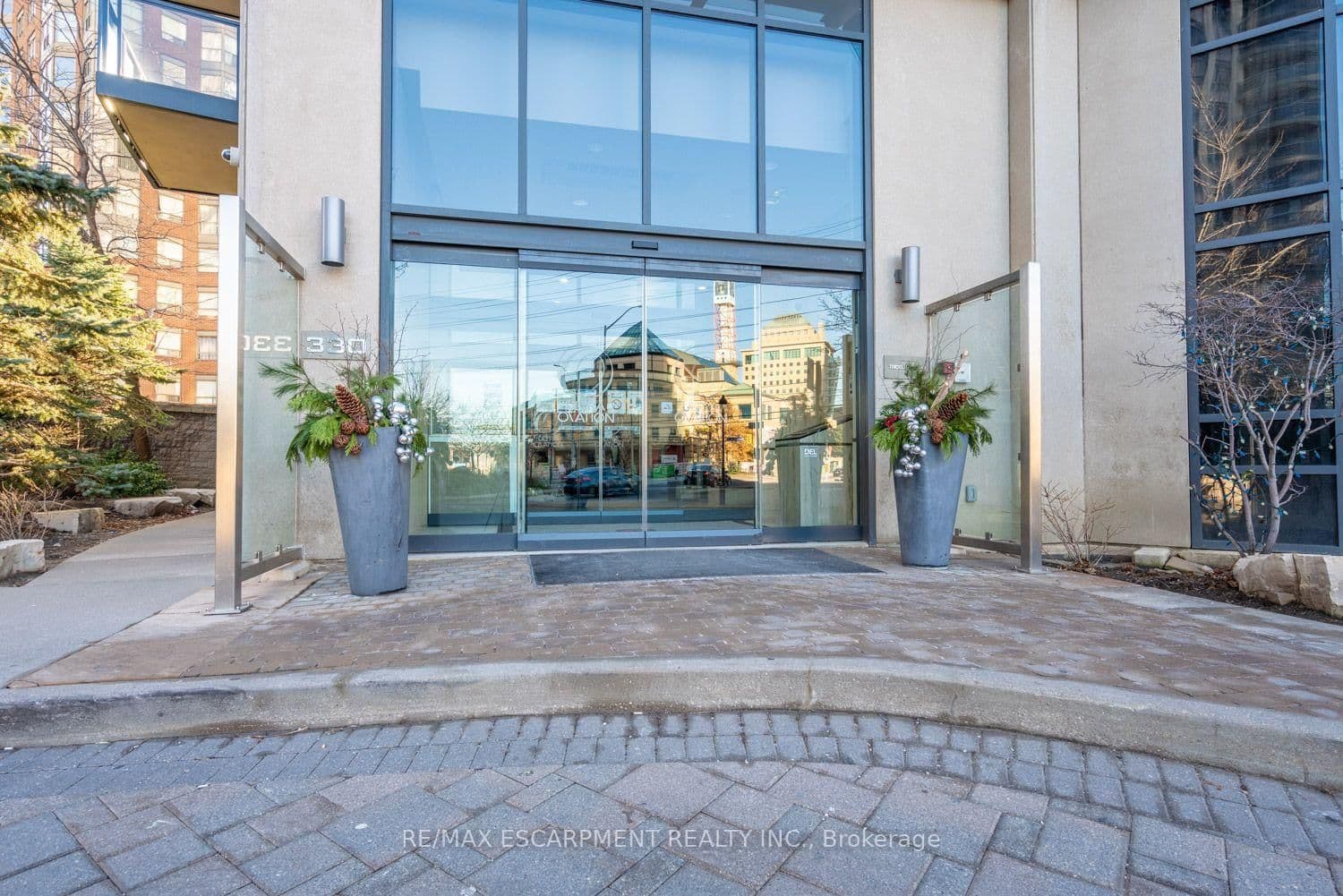 330 Burnhamthorpe Road, Unit PH5 thumbnail 2