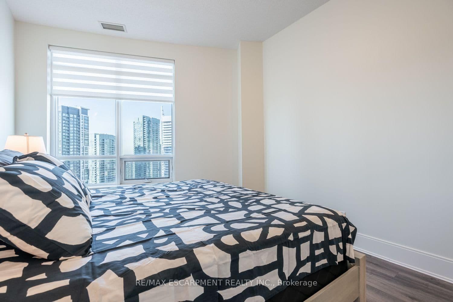 330 Burnhamthorpe Road, Unit PH5 thumbnail 22