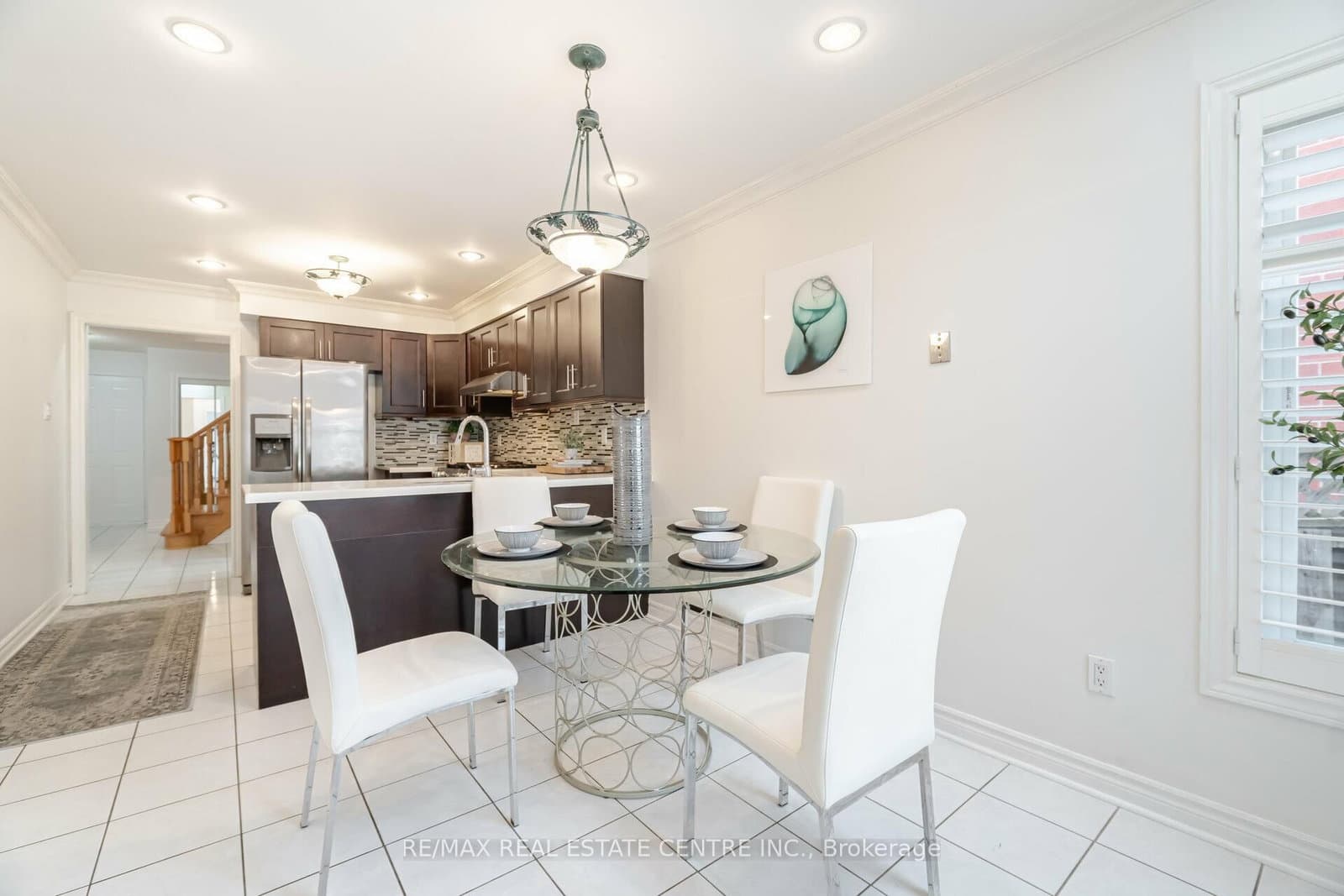 2485 Strathmore Crescent N thumbnail 16