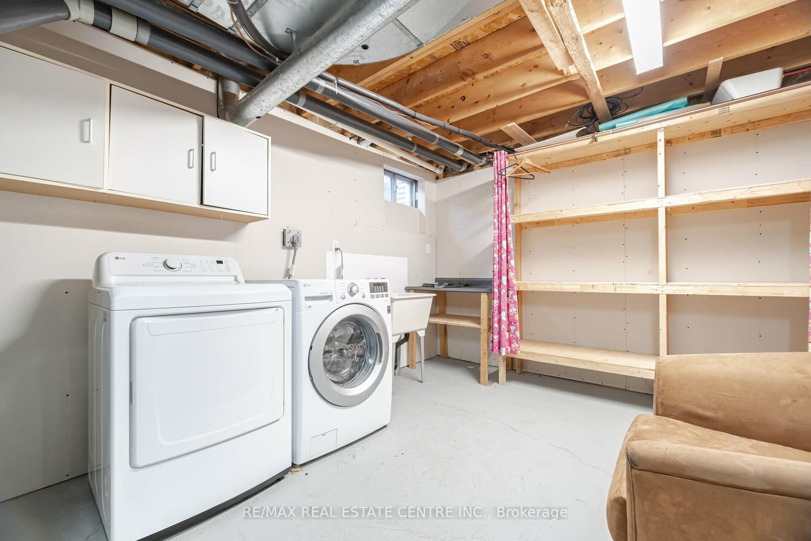 2485 Strathmore Crescent N thumbnail 45
