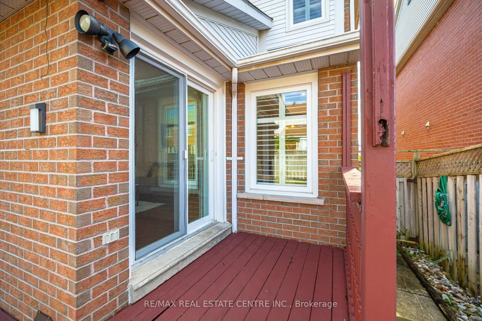 2485 Strathmore Crescent N thumbnail 46