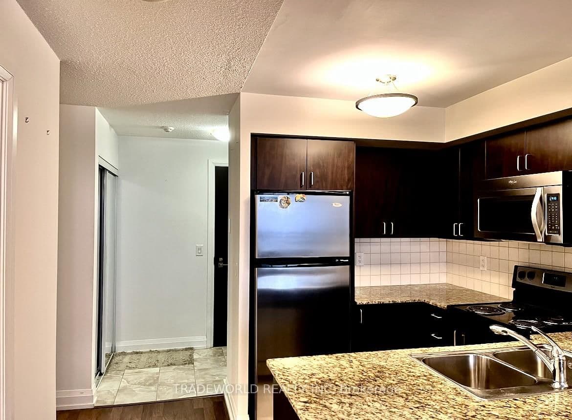 55 De Boers Drive, Unit 408 thumbnail 5