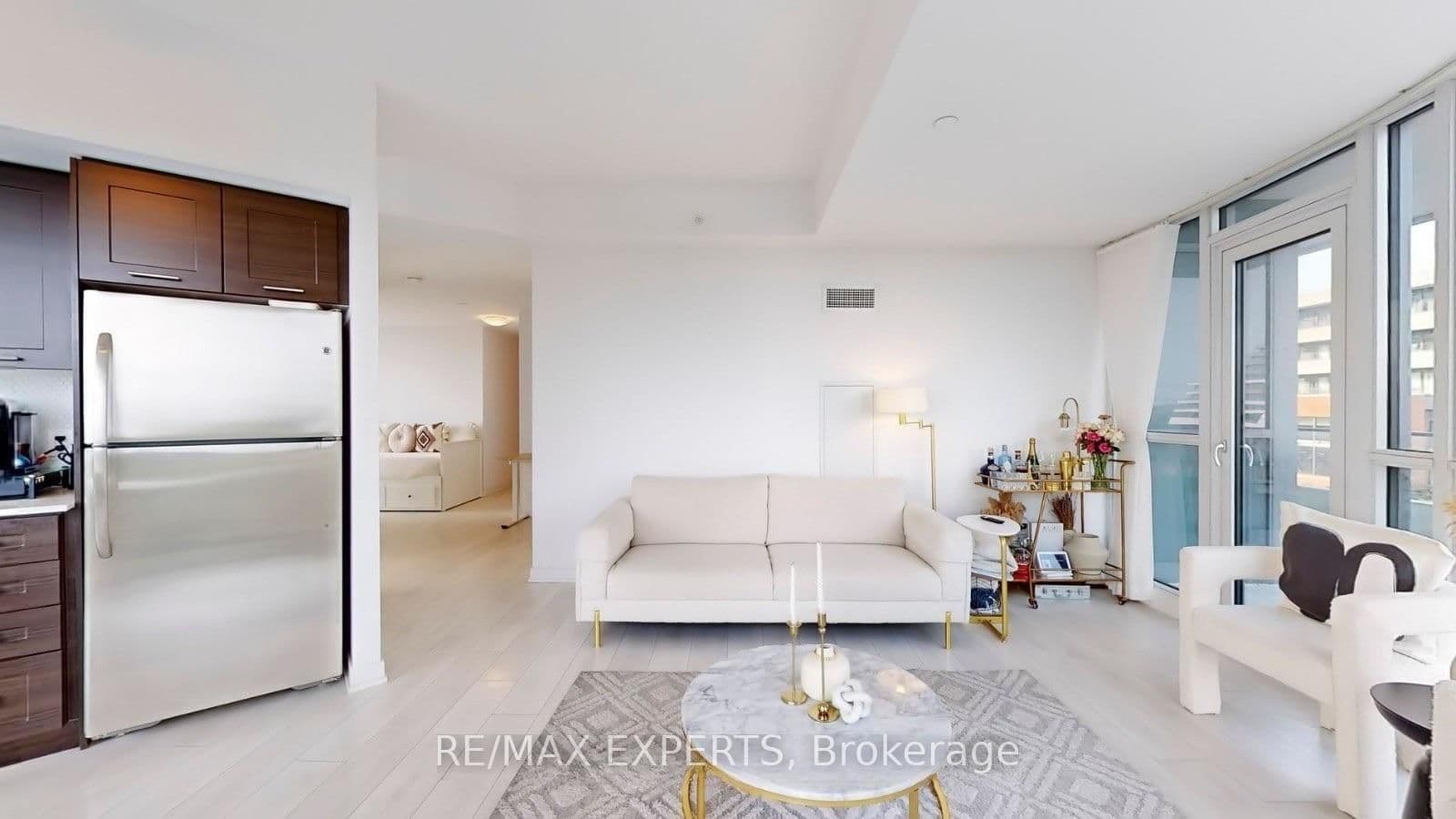2212 Lakeshore Boulevard W, Unit 615 thumbnail 11