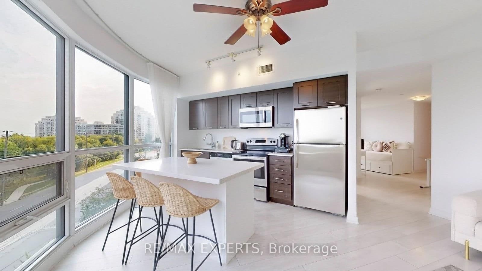 2212 Lakeshore Boulevard W, Unit 615 thumbnail 14