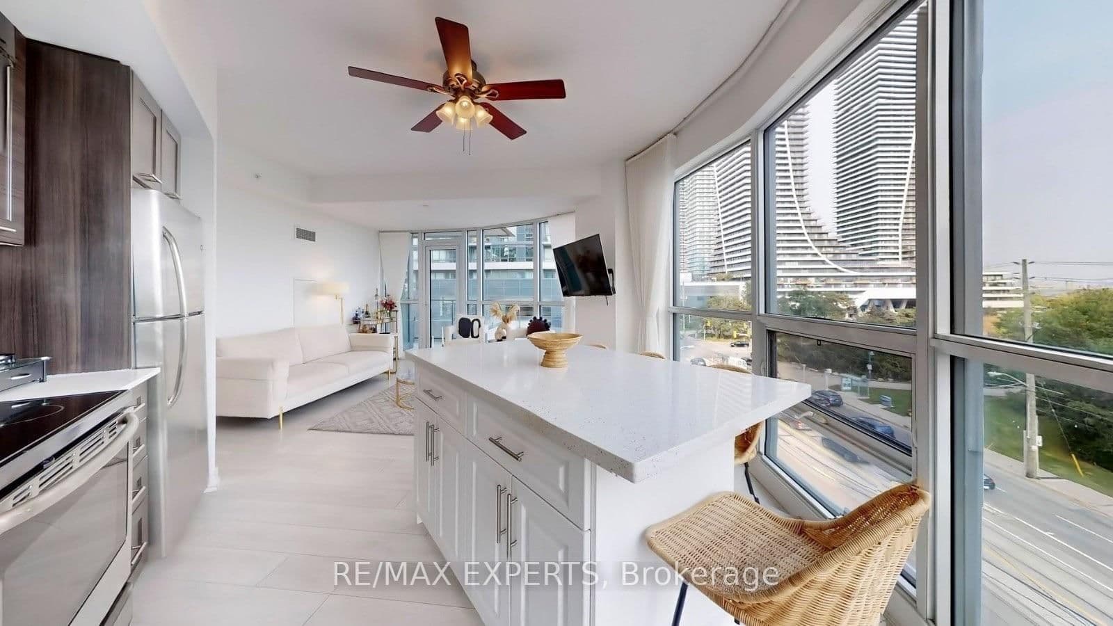 2212 Lakeshore Boulevard W, Unit 615 thumbnail 15
