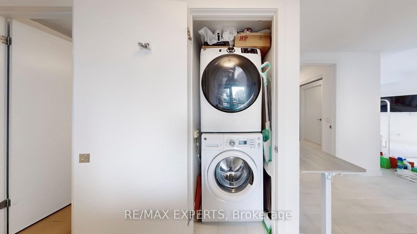 2212 Lakeshore Boulevard W, Unit 615 thumbnail 16