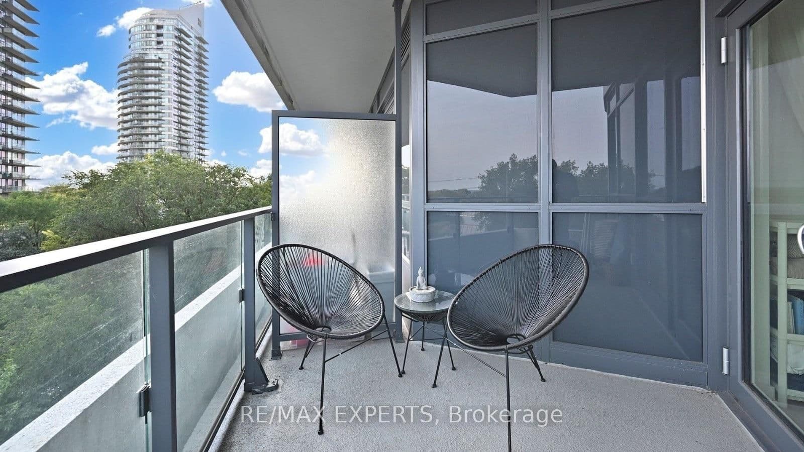 2212 Lakeshore Boulevard W, Unit 615 thumbnail 20