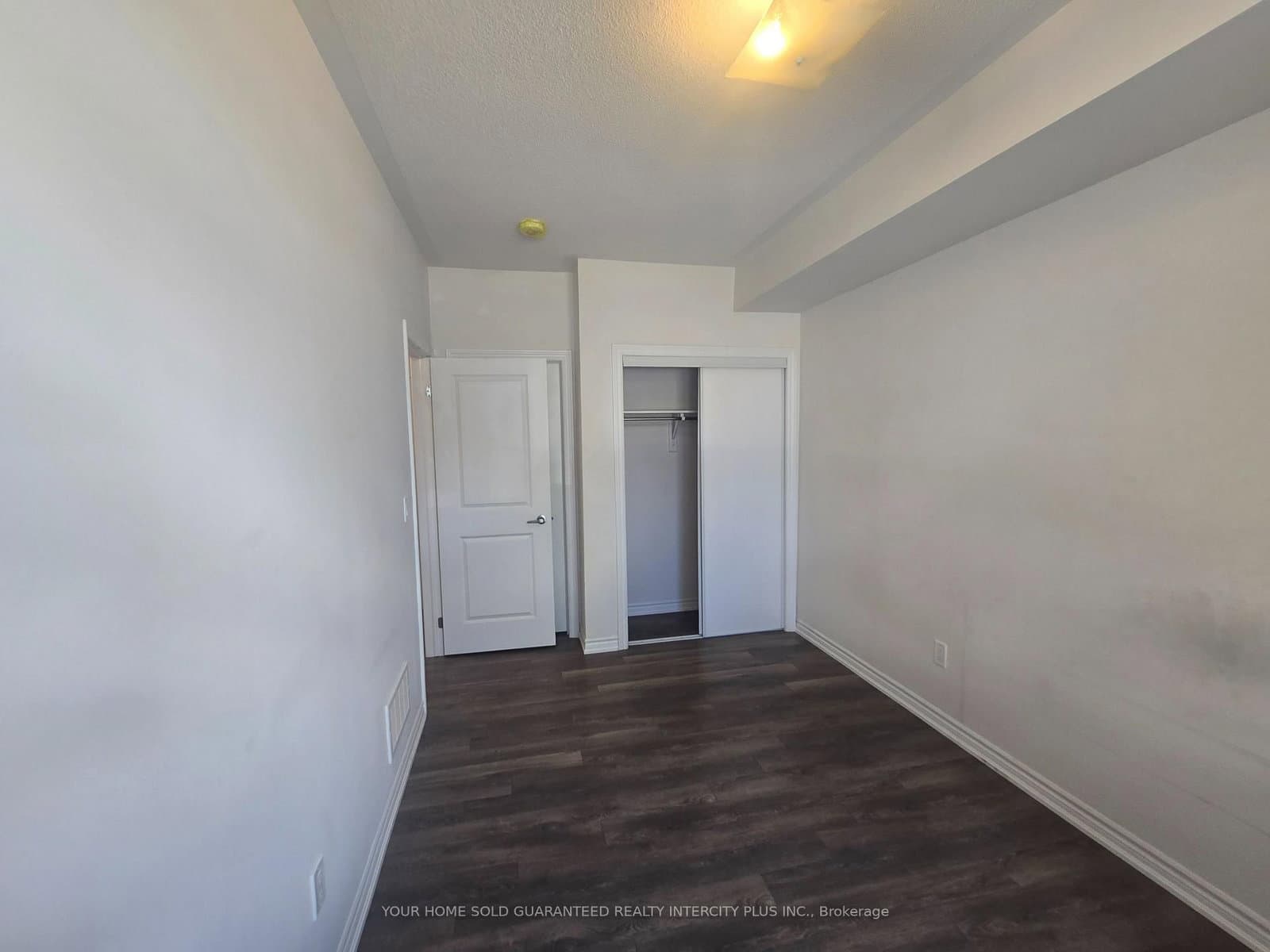 60 Halliford Place, Unit 702 thumbnail 7