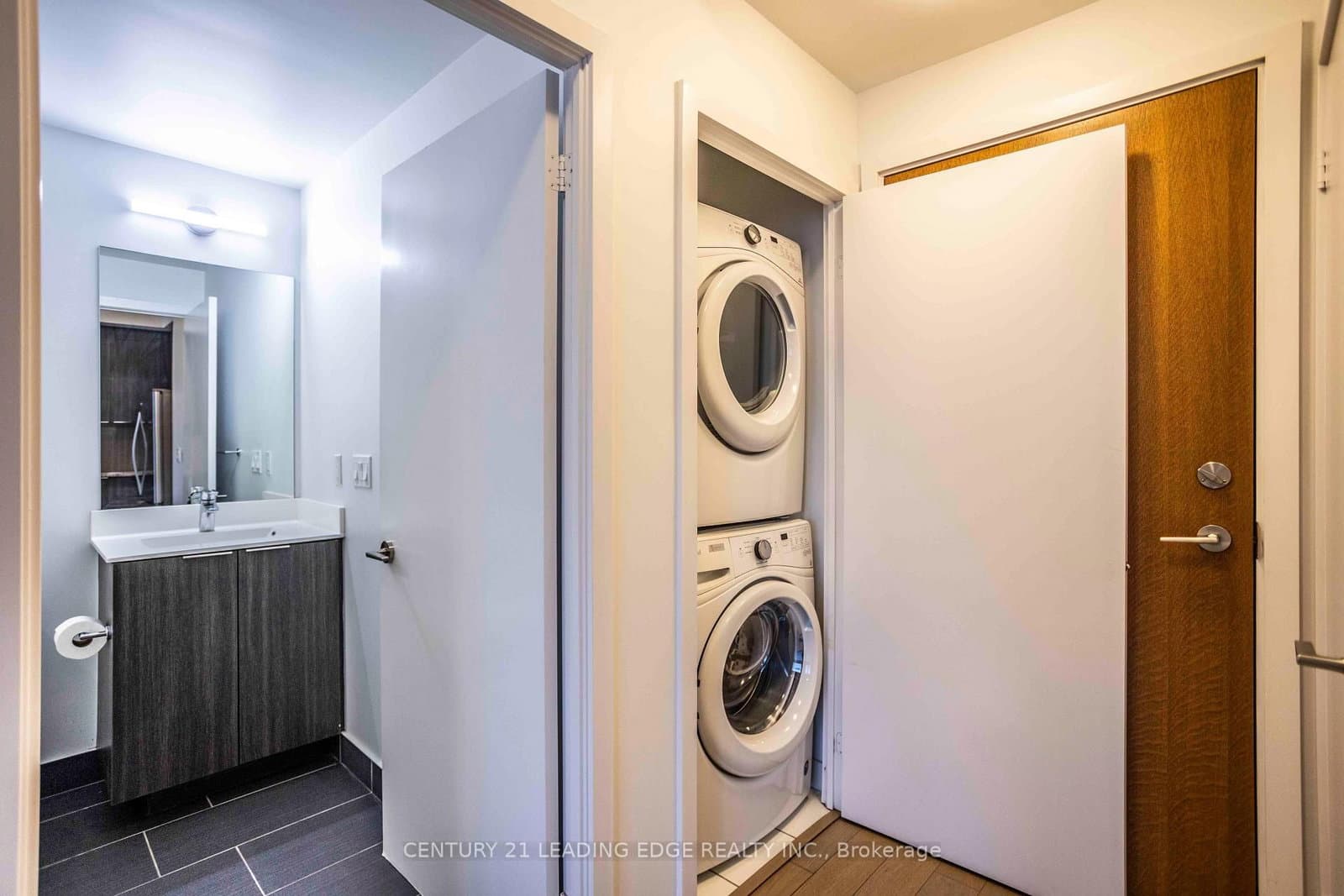 30 Shore Breeze Drive, Unit 2614 thumbnail 26
