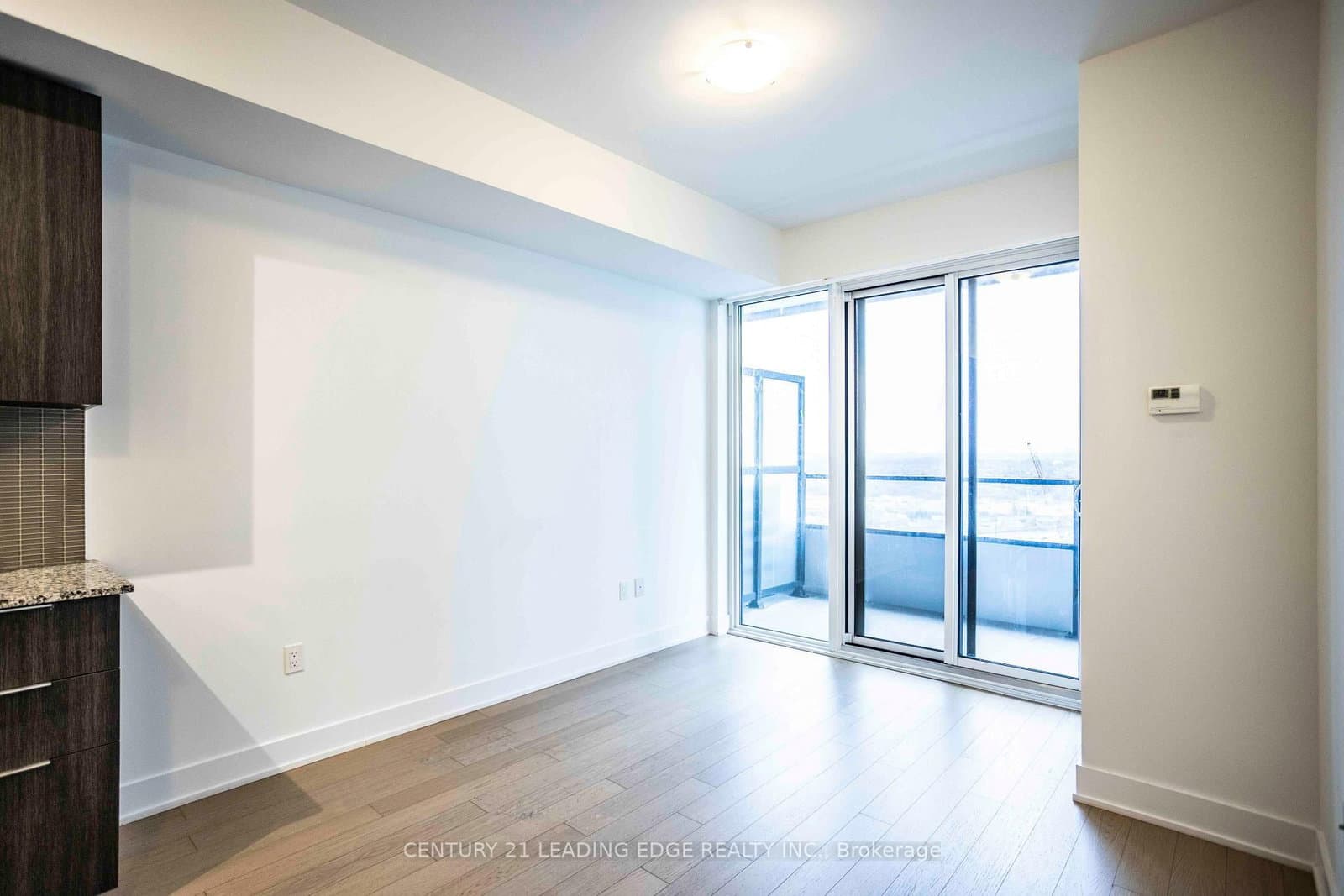 30 Shore Breeze Drive, Unit 2614 thumbnail 9