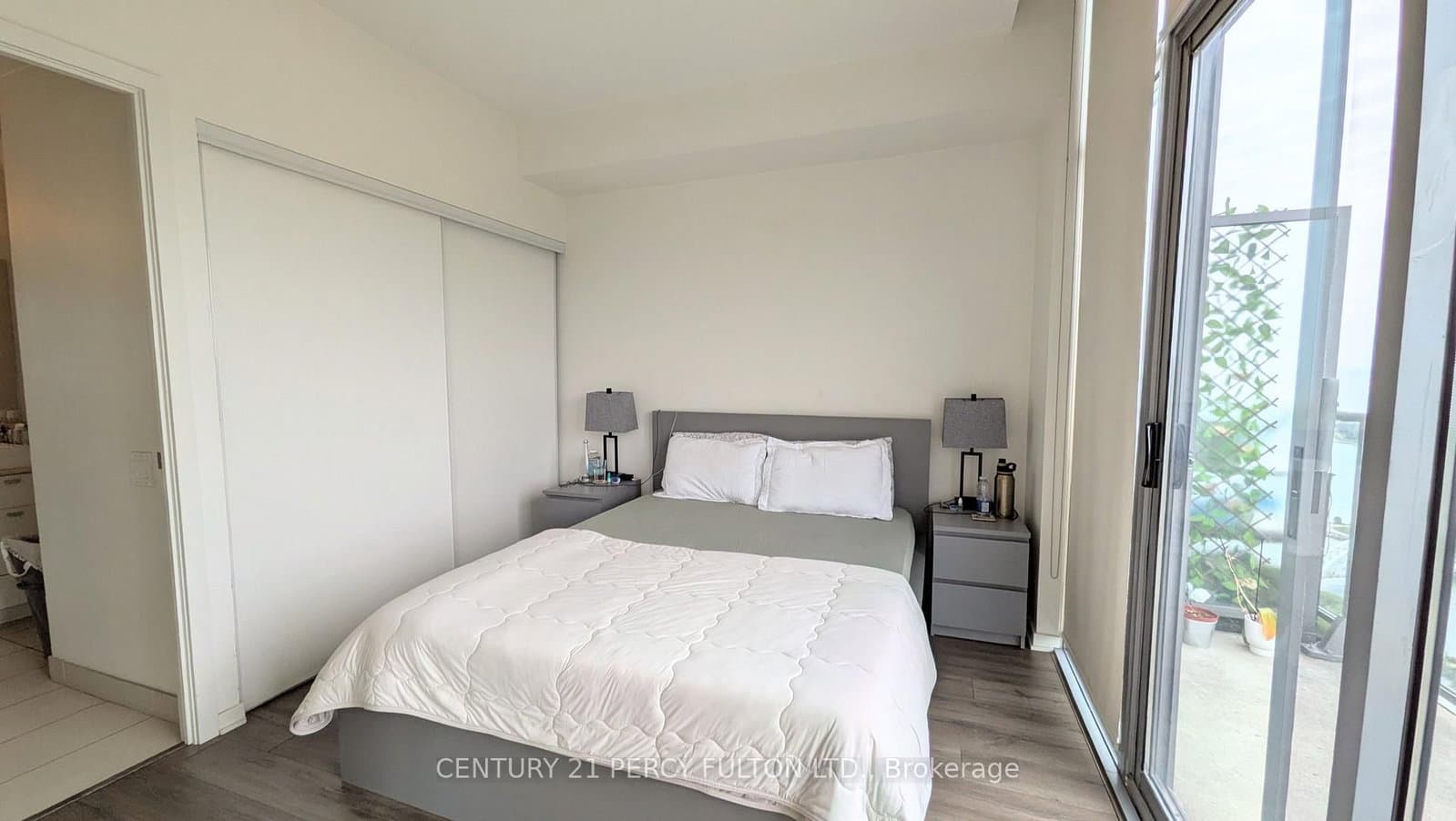 105 The Queensway, Unit 3505 thumbnail 13
