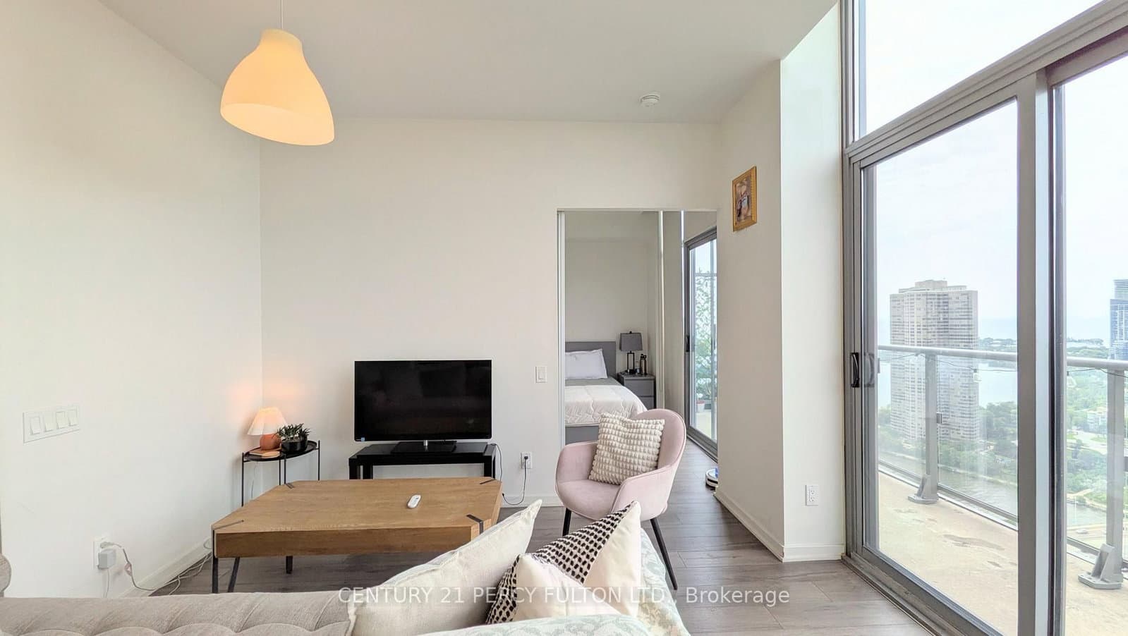 105 The Queensway, Unit 3505 thumbnail 4